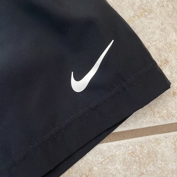 Nike Dri-Fit Women’s Draw String Comfort Shorts! - EUC! - Picture 2 of 7